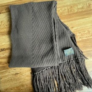 Vintage Louis Vuitton knitted scarf